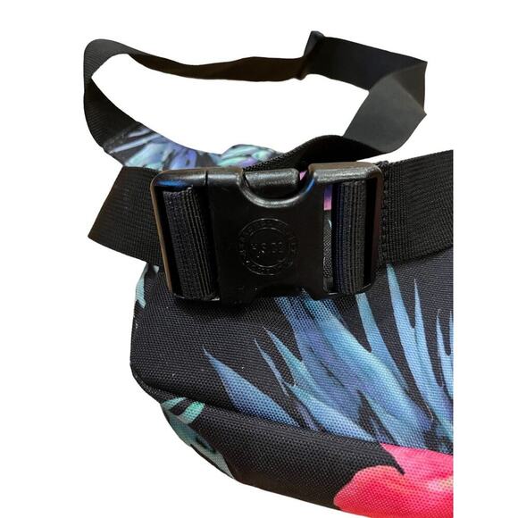 Herschel Hip / Fanny Pack Pineapple & Hibiscus Print Adjustable Straps Hawaii - Picture 2 of 7